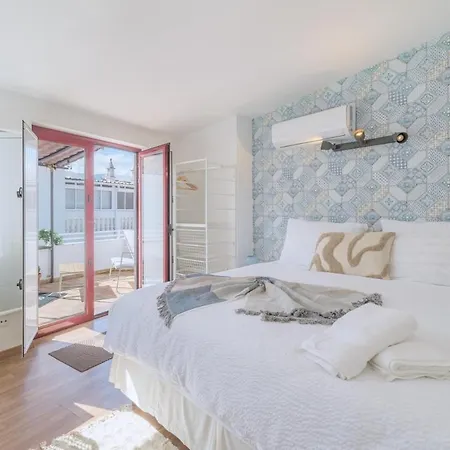 Triplex- Center *