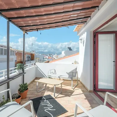 Apartment Triplex- Center
